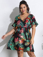 Vestido sencillo de verano con cintura plisada